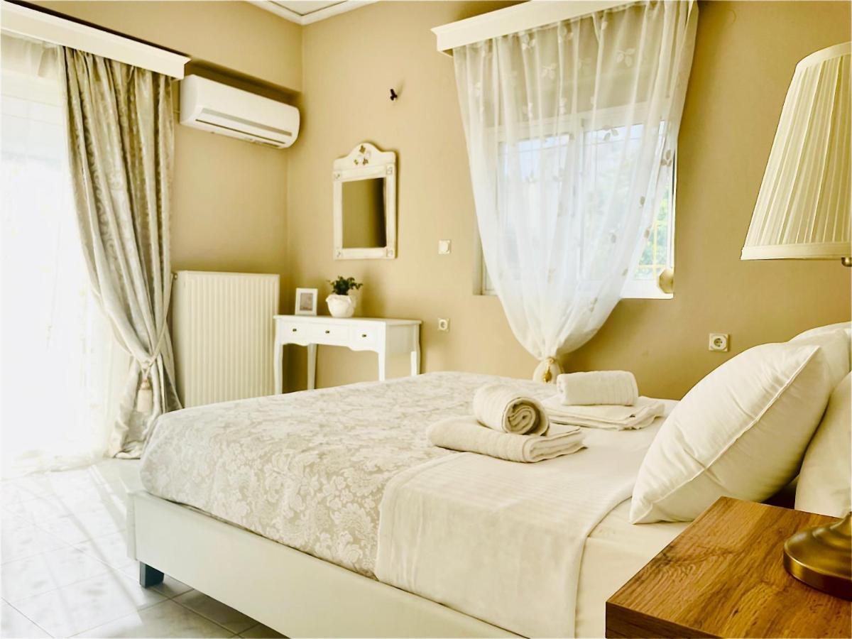 Christina_Apt خانيا المظهر الخارجي الصورة