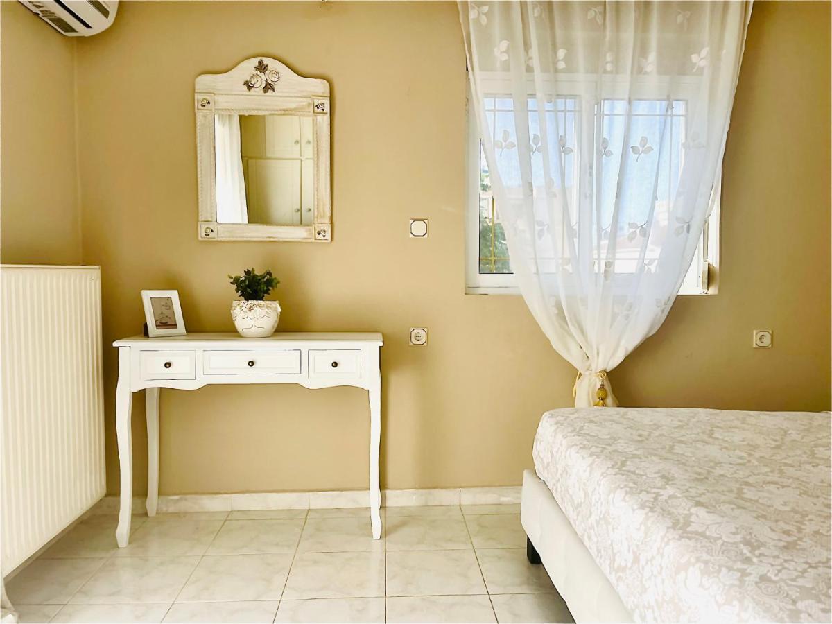 Christina_Apt خانيا المظهر الخارجي الصورة